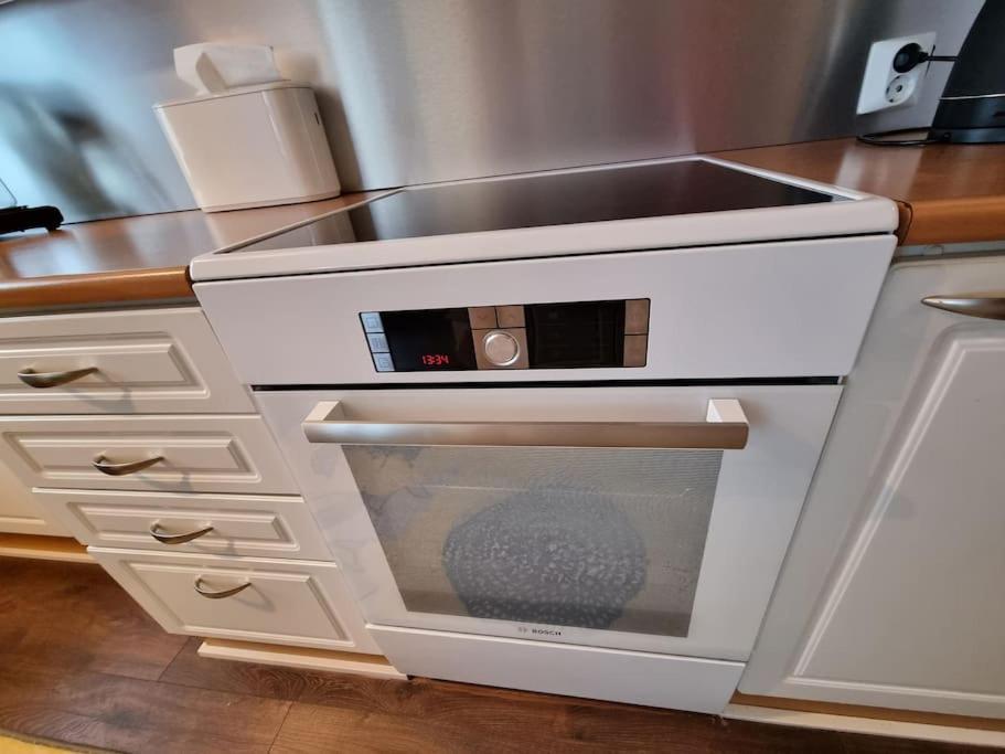 Valoisa Huoneisto Jossa Erinomaiset Vuoteet. Mikkeli Luaran gambar