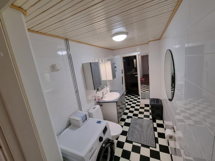Valoisa Huoneisto Jossa Erinomaiset Vuoteet. Mikkeli Luaran gambar