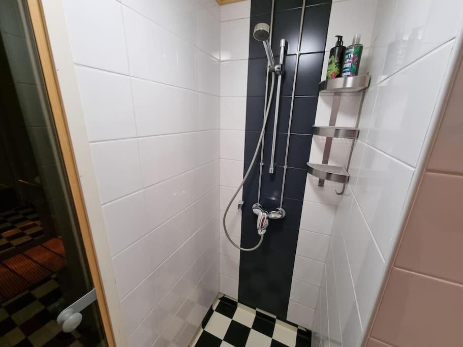 Valoisa Huoneisto Jossa Erinomaiset Vuoteet. Mikkeli Luaran gambar