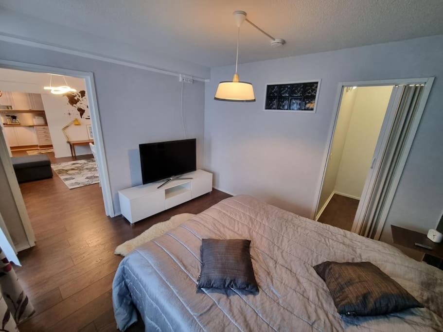 Valoisa Huoneisto Jossa Erinomaiset Vuoteet. Mikkeli Luaran gambar